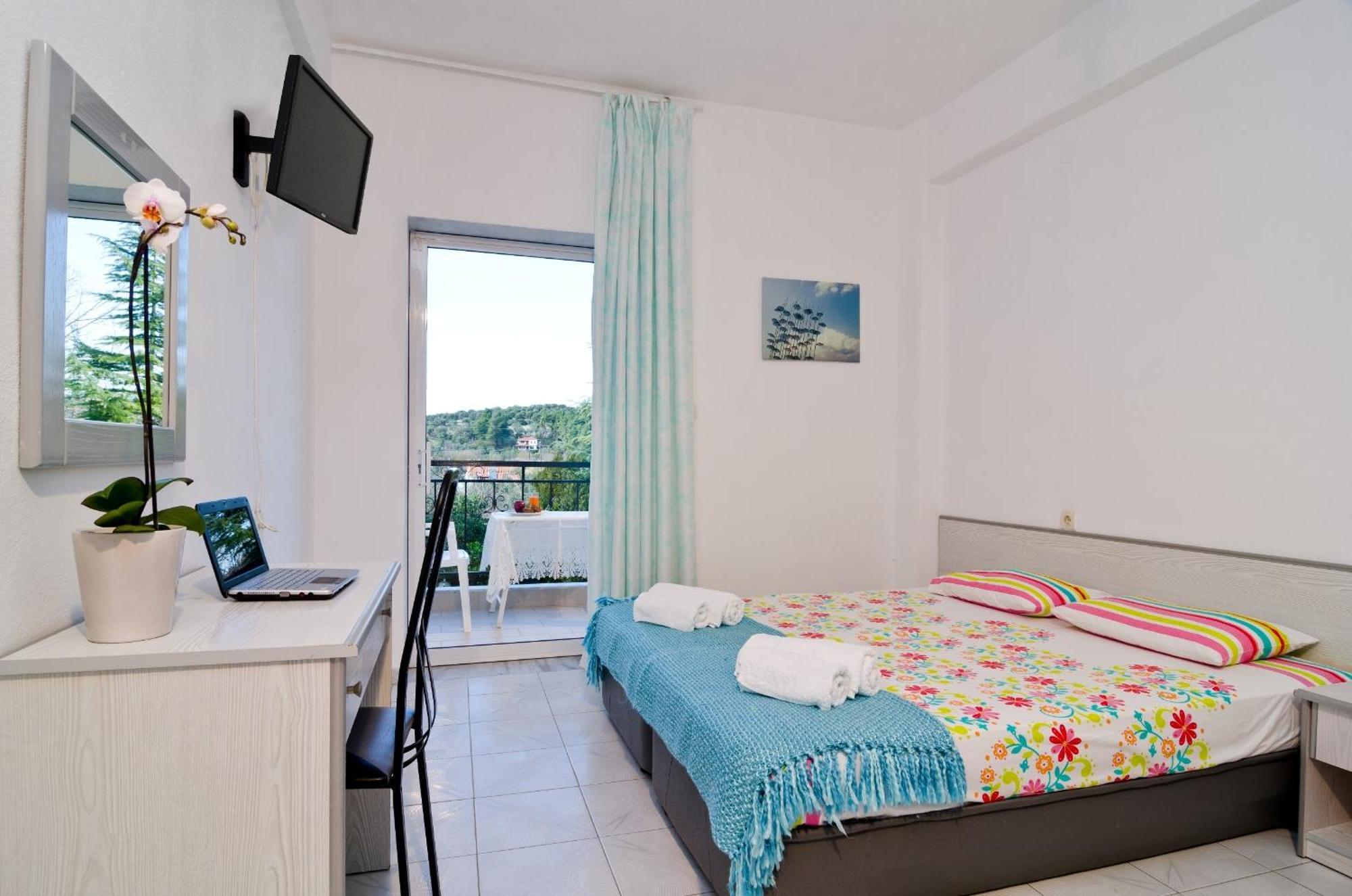 Villa Bianca Studios Посиди Номер фото